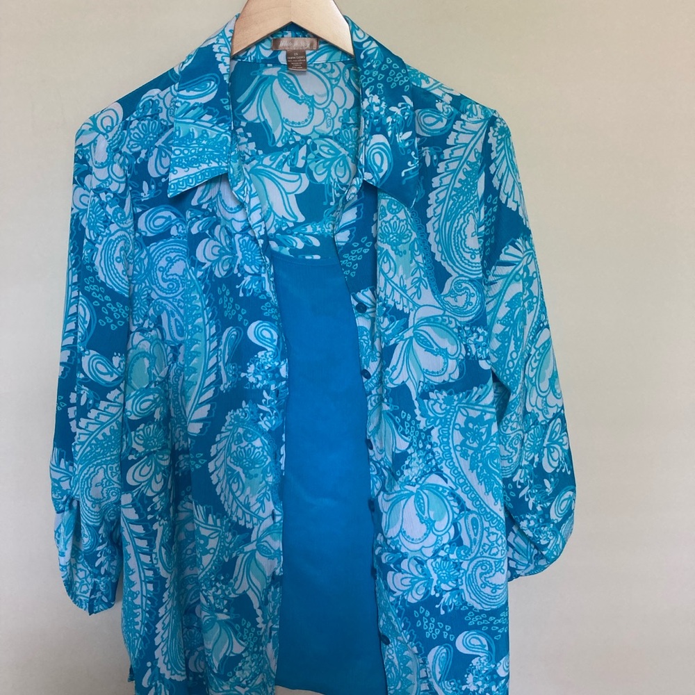 Camisole attached. Polyester. - Picture 2 of 3